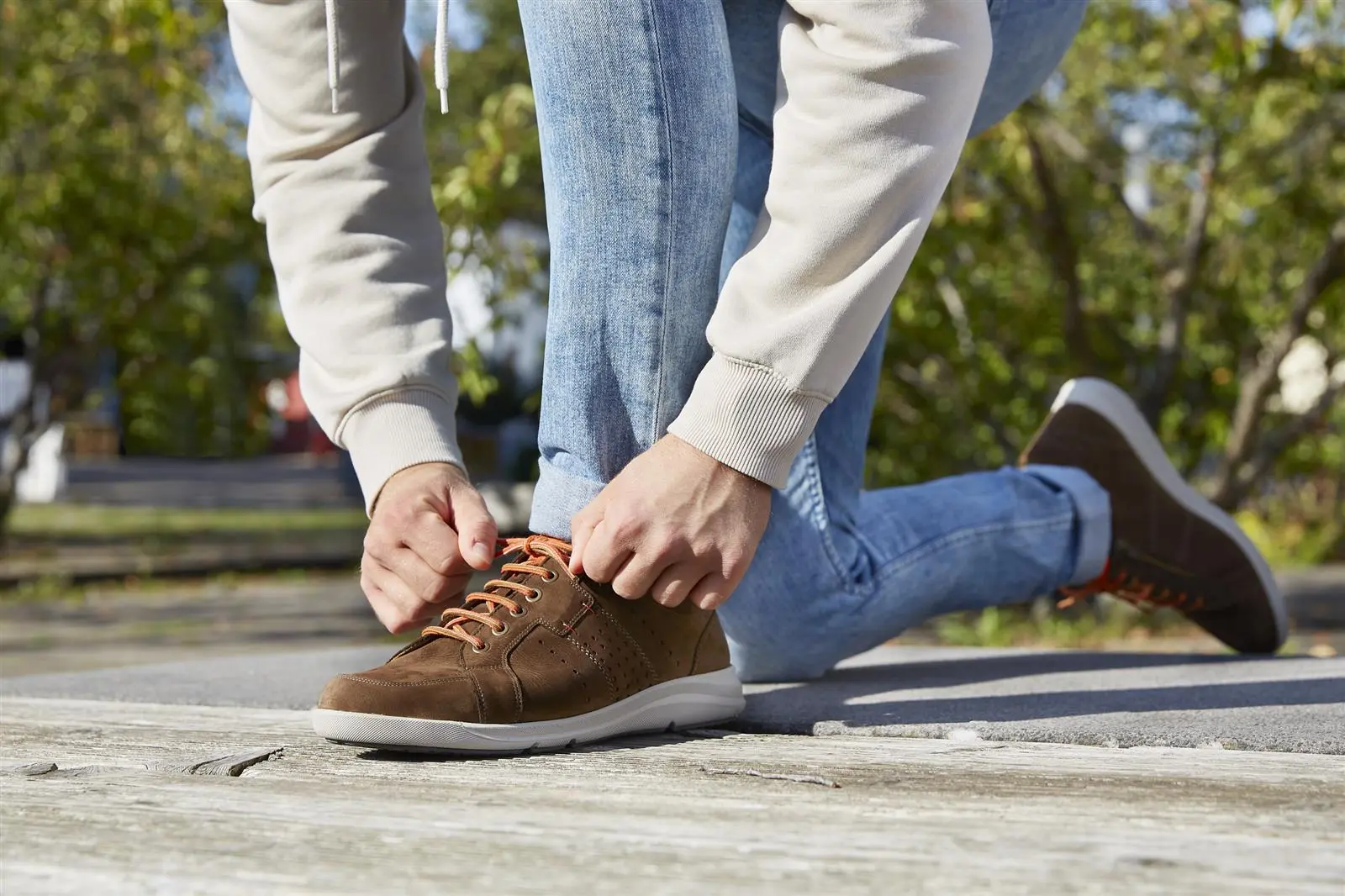 Herrenschuhe, Schuh, Sneaker, Hosen, Gehen, Jeans