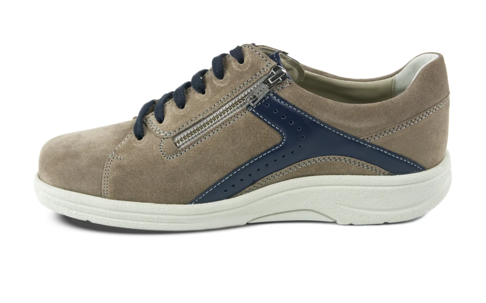 MALIO Velour in erde+marine, seitliche Ansicht der Schuhe auf einem neutralen Hintergrun. Elegantes Design mit einer Kombination aus erdigen und marinen Farbtönen.